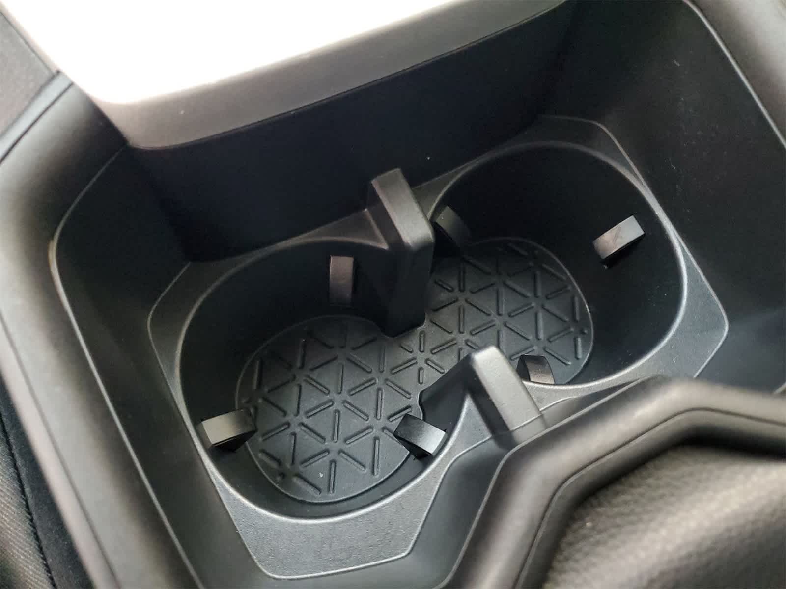 Thumbnail: 2025 Toyota RAV4 - 7