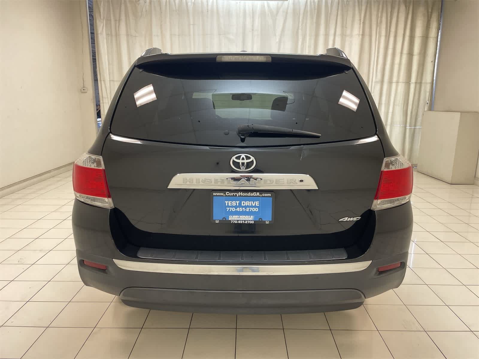Thumbnail: 2013 Toyota Highlander - 28