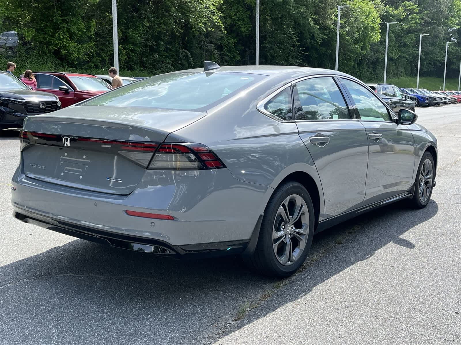 2025 Honda Accord Hybrid EX-L photo 4