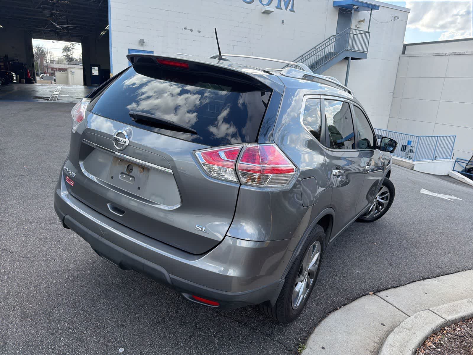 Thumbnail: 2015 Nissan Rogue - 10