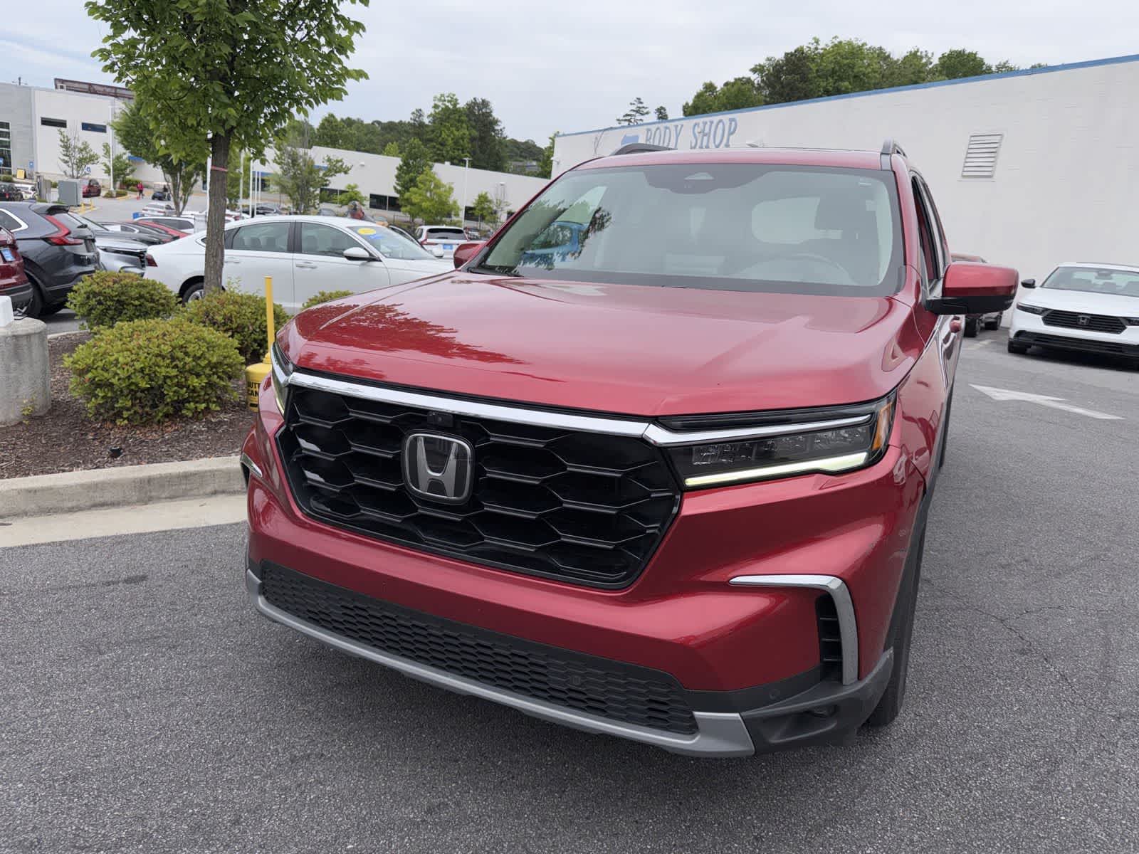 2023 Honda Pilot Elite AWD's photo