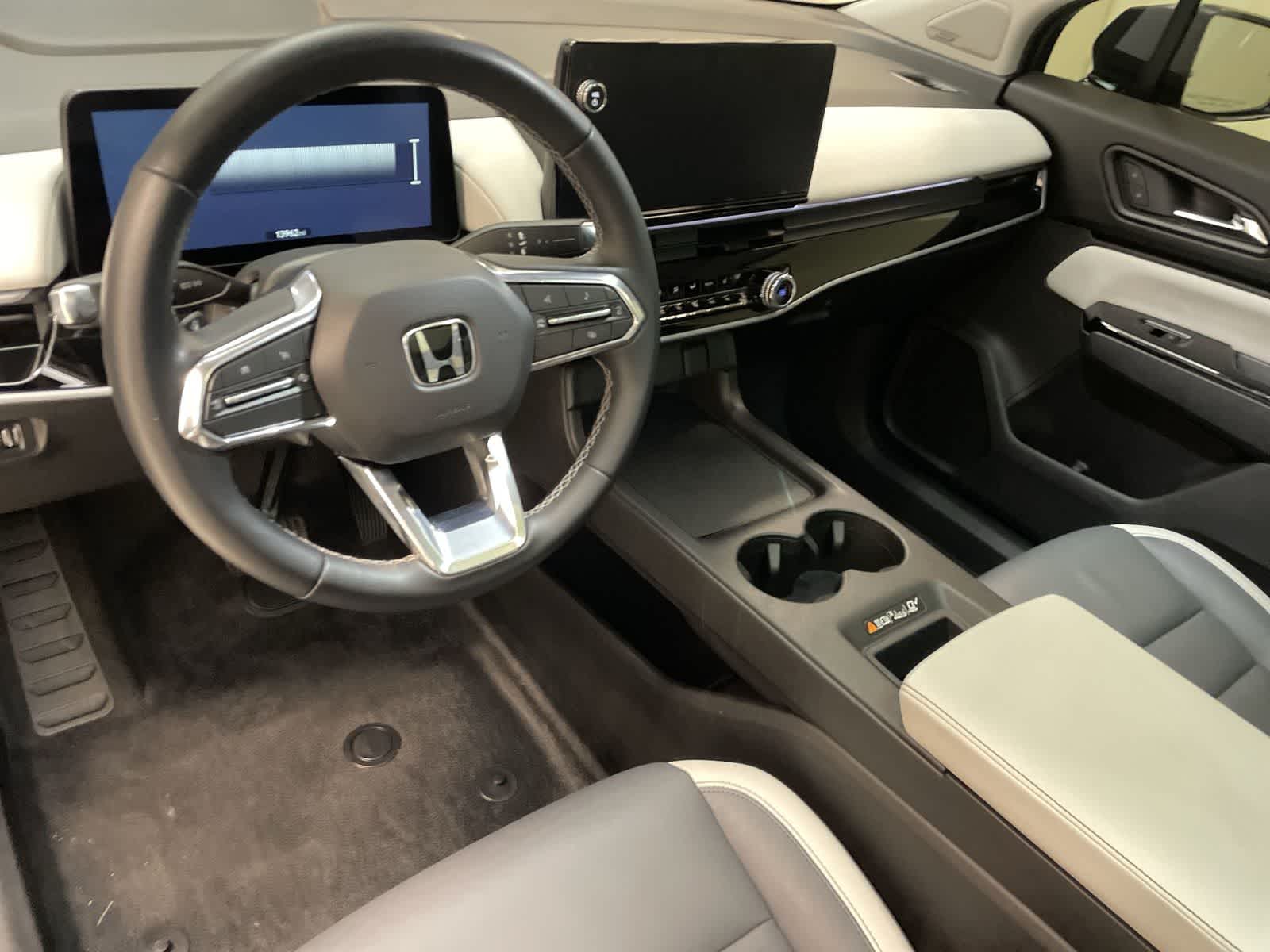 Thumbnail: 2024 Honda Prologue - 21