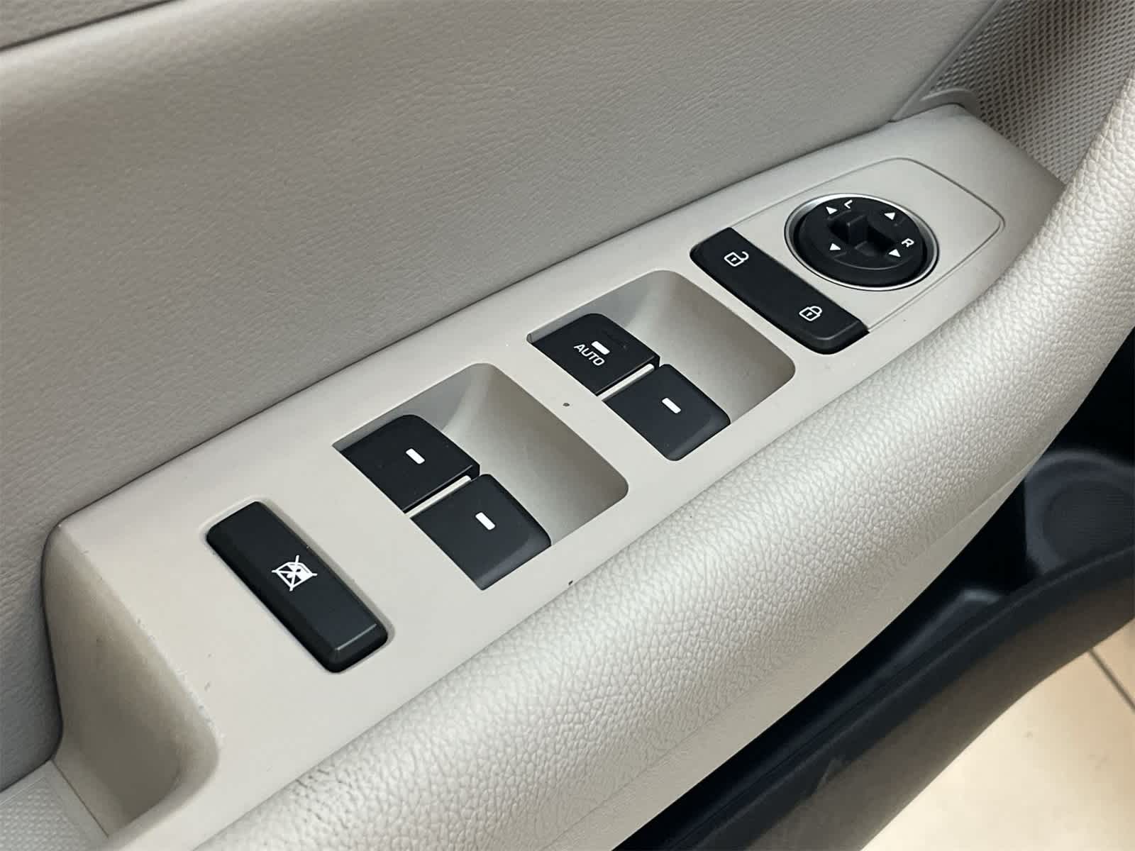 Thumbnail: 2018 Hyundai Sonata - 16