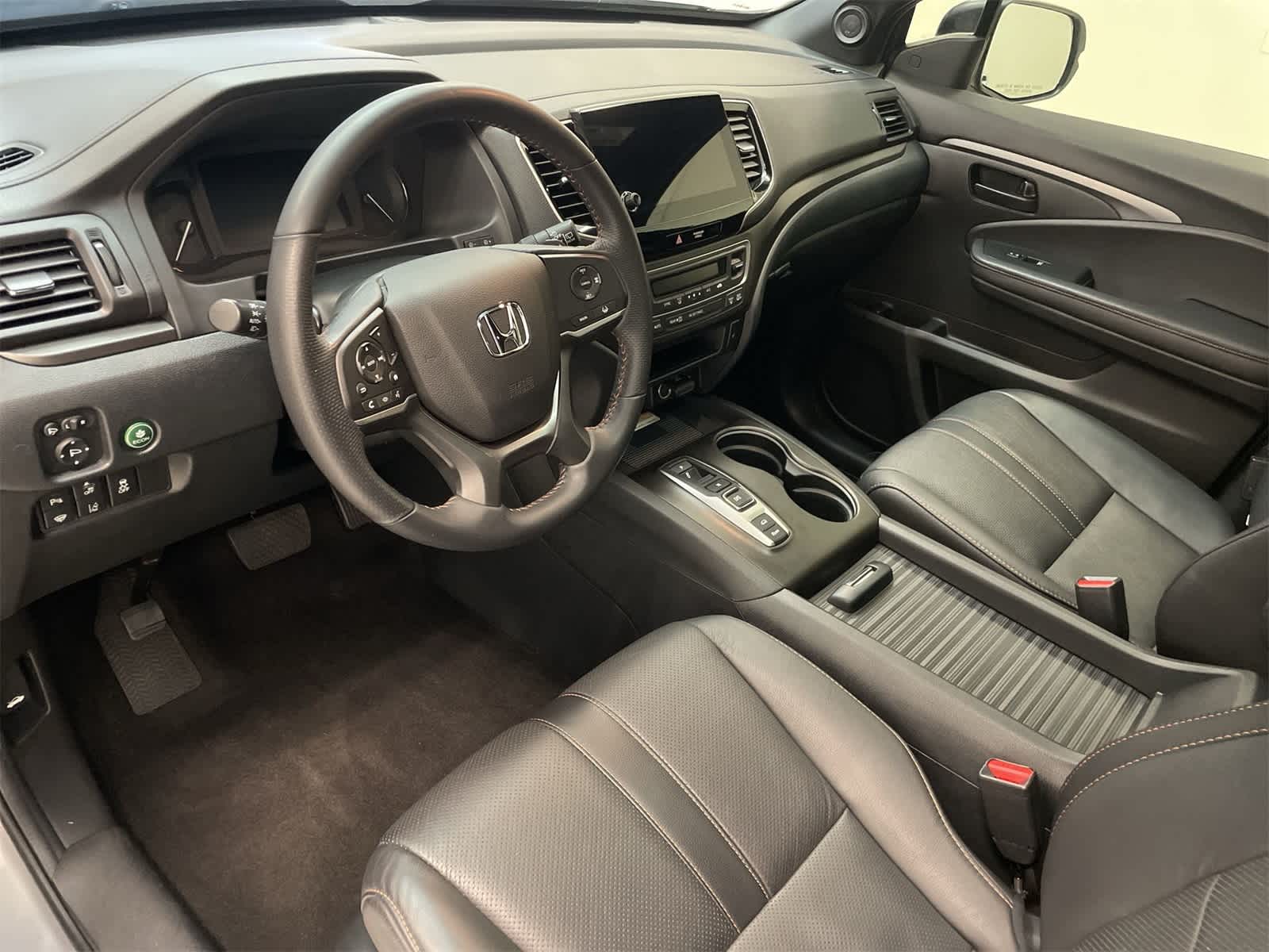 Thumbnail: 2022 Honda Passport - 2