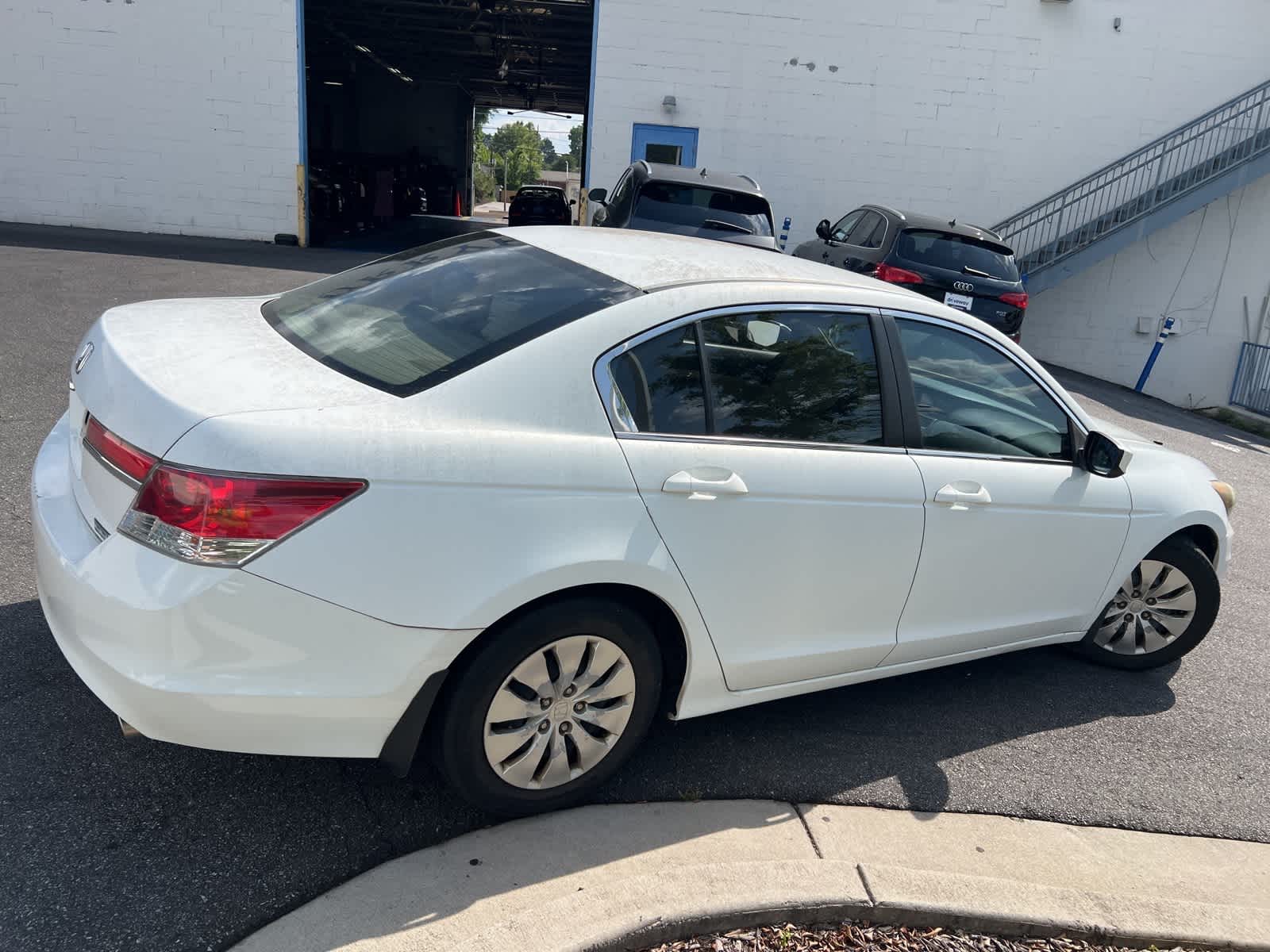 Thumbnail: 2011 Honda Accord - 11