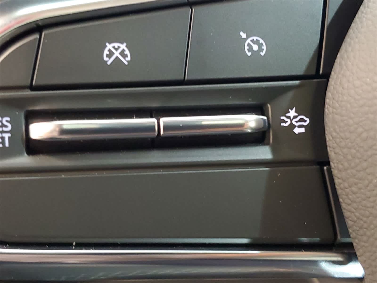 Thumbnail: 2025 Honda Prologue - 35