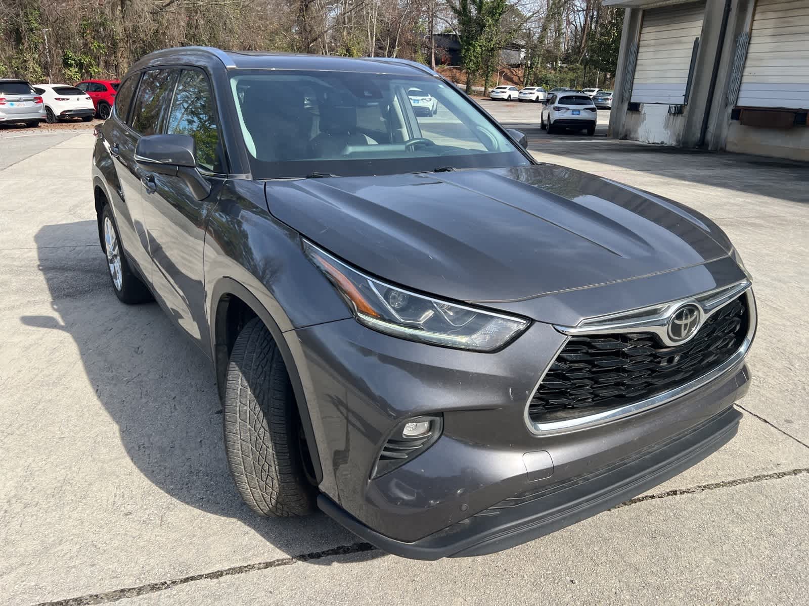 Thumbnail: 2022 Toyota Highlander - 13