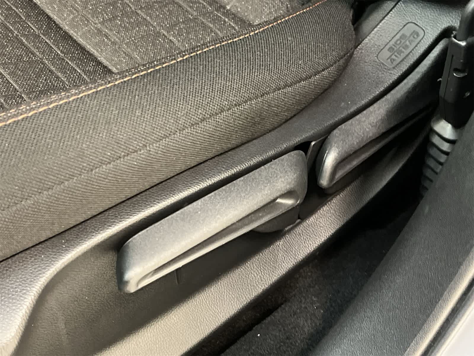 Thumbnail: 2025 Honda HR-V - 31