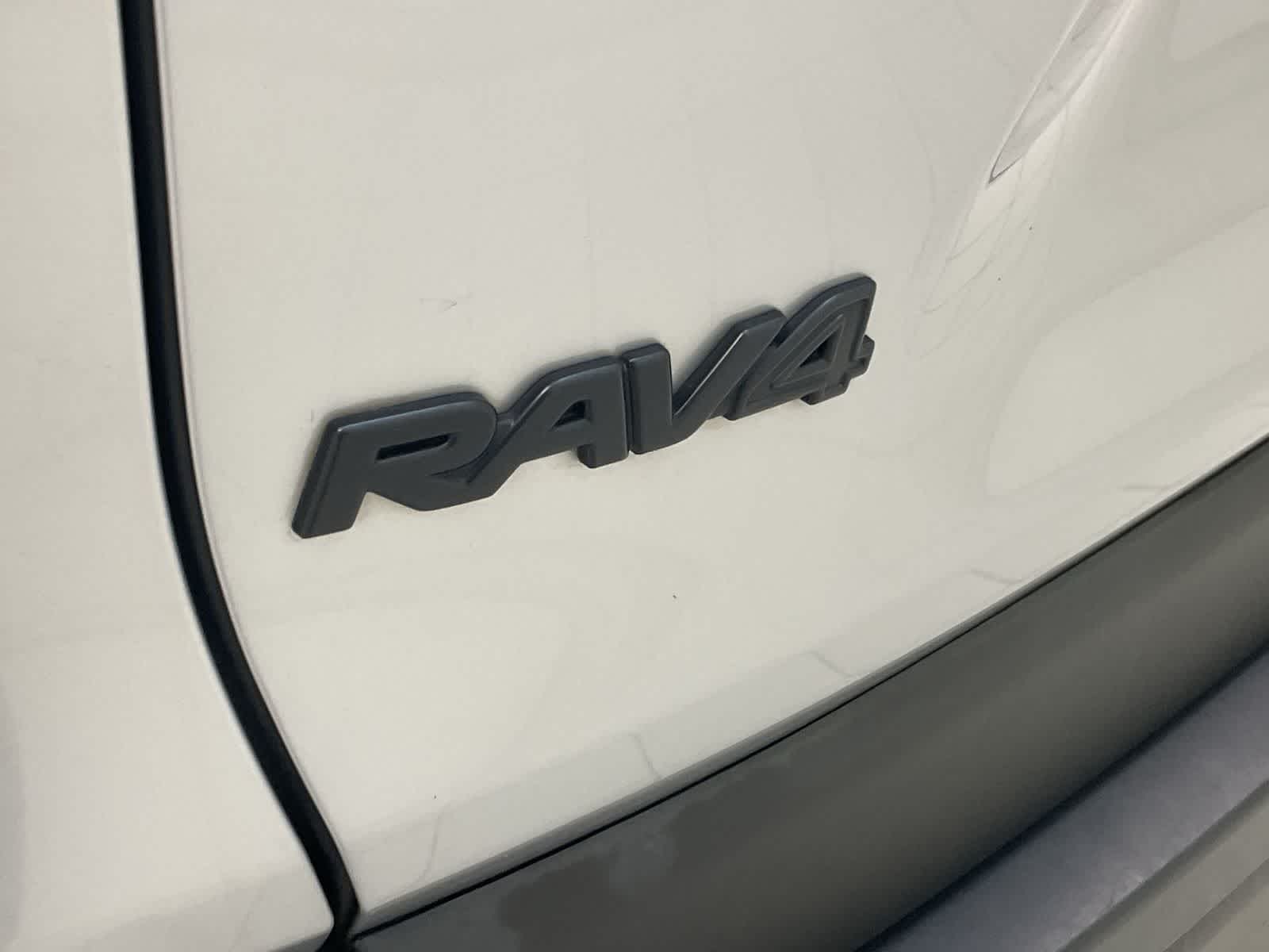 Thumbnail: 2023 Toyota RAV4 - 20