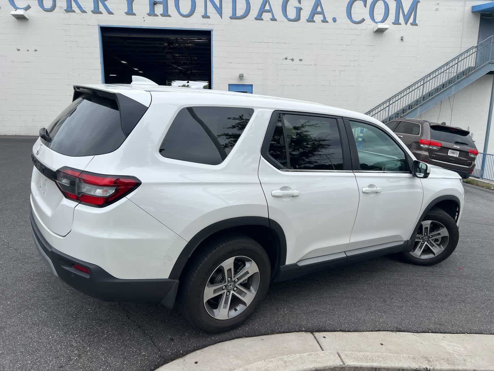 Thumbnail: 2023 Honda Pilot - 11