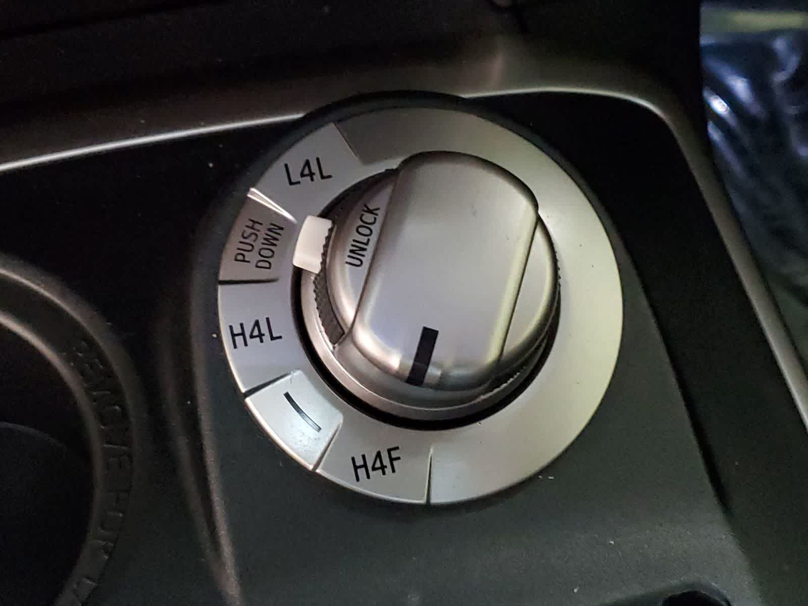 Thumbnail: 2023 Toyota 4Runner - 33