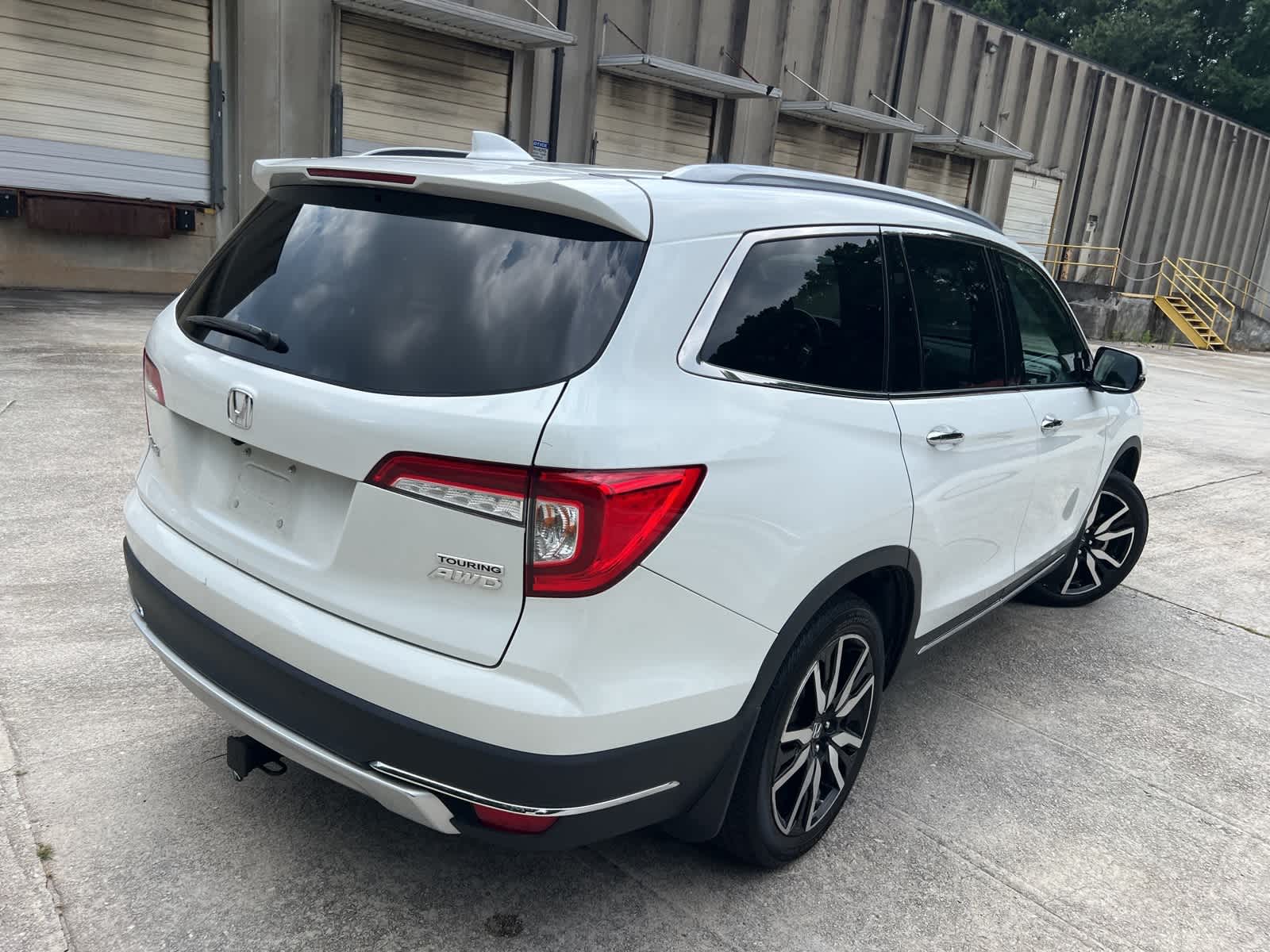Thumbnail: 2020 Honda Pilot - 10
