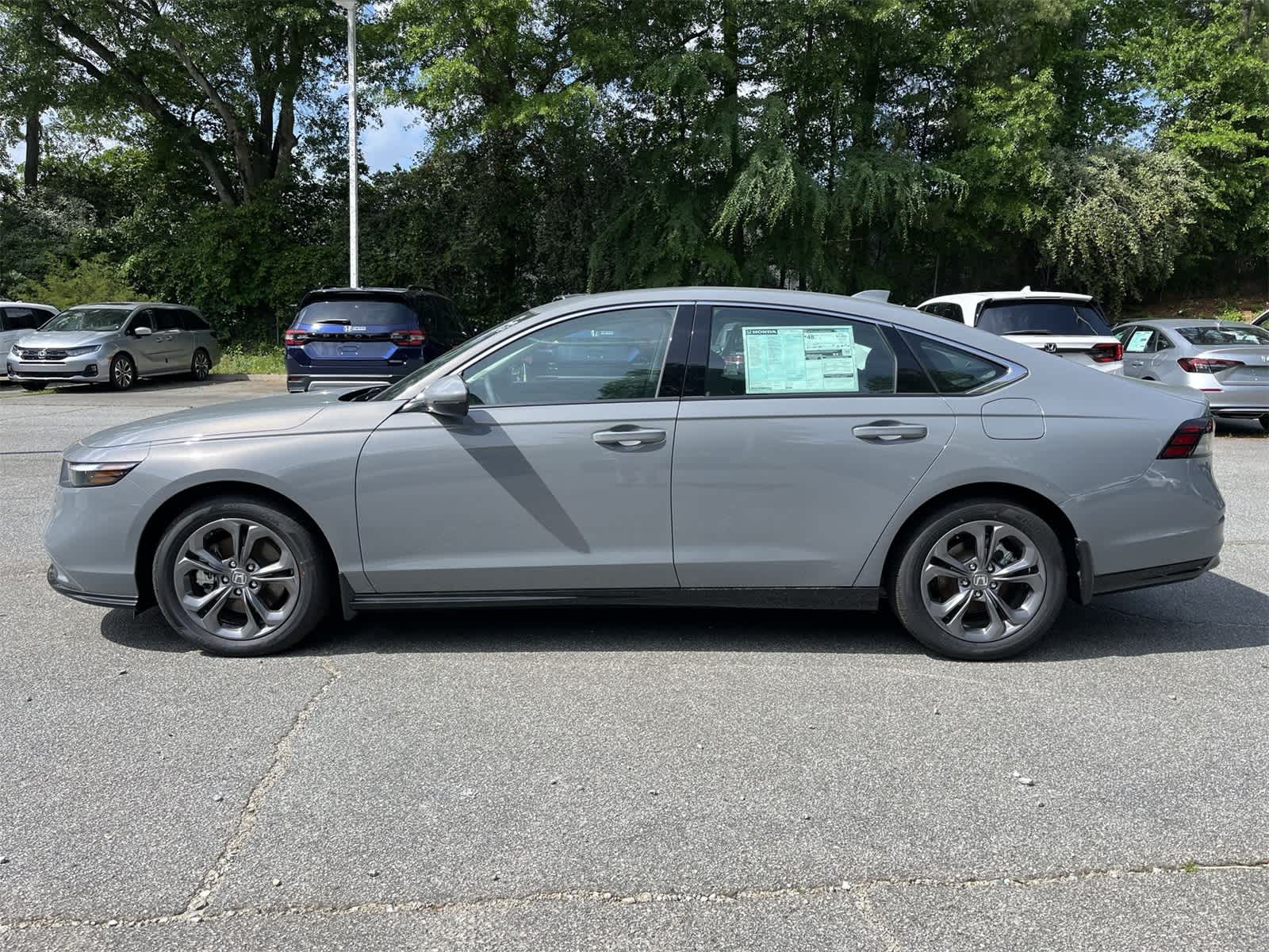 2025 Honda Accord Hybrid EX-L photo 2