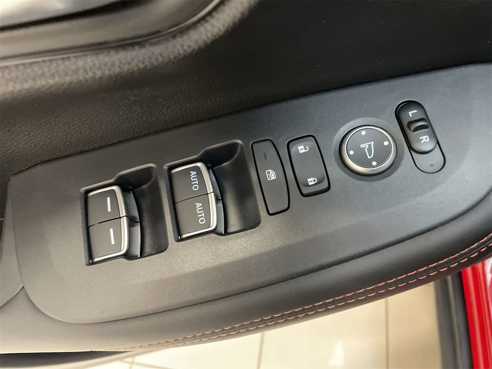 Thumbnail: 2025 Honda HR-V - 16