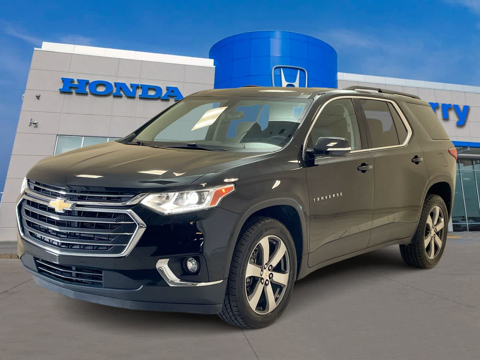Thumbnail: 2019 Chevrolet Traverse - 1