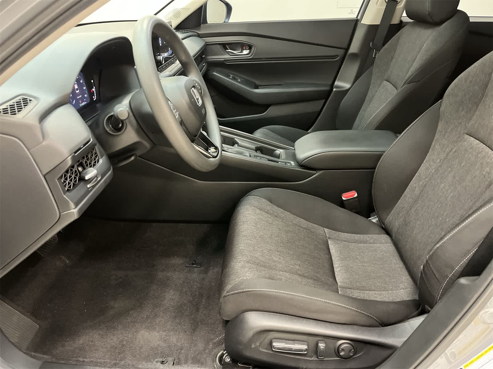 Thumbnail: 2025 Honda Accord - 19