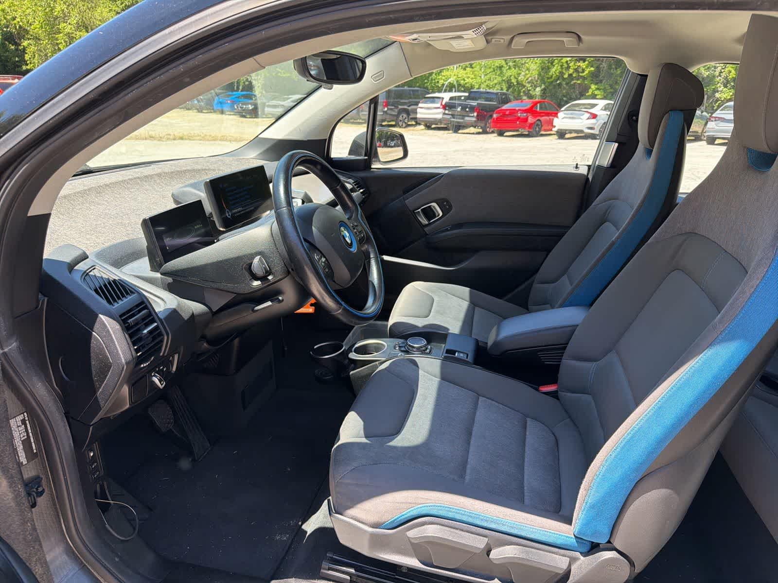 Thumbnail: 2016 BMW i3 - 17
