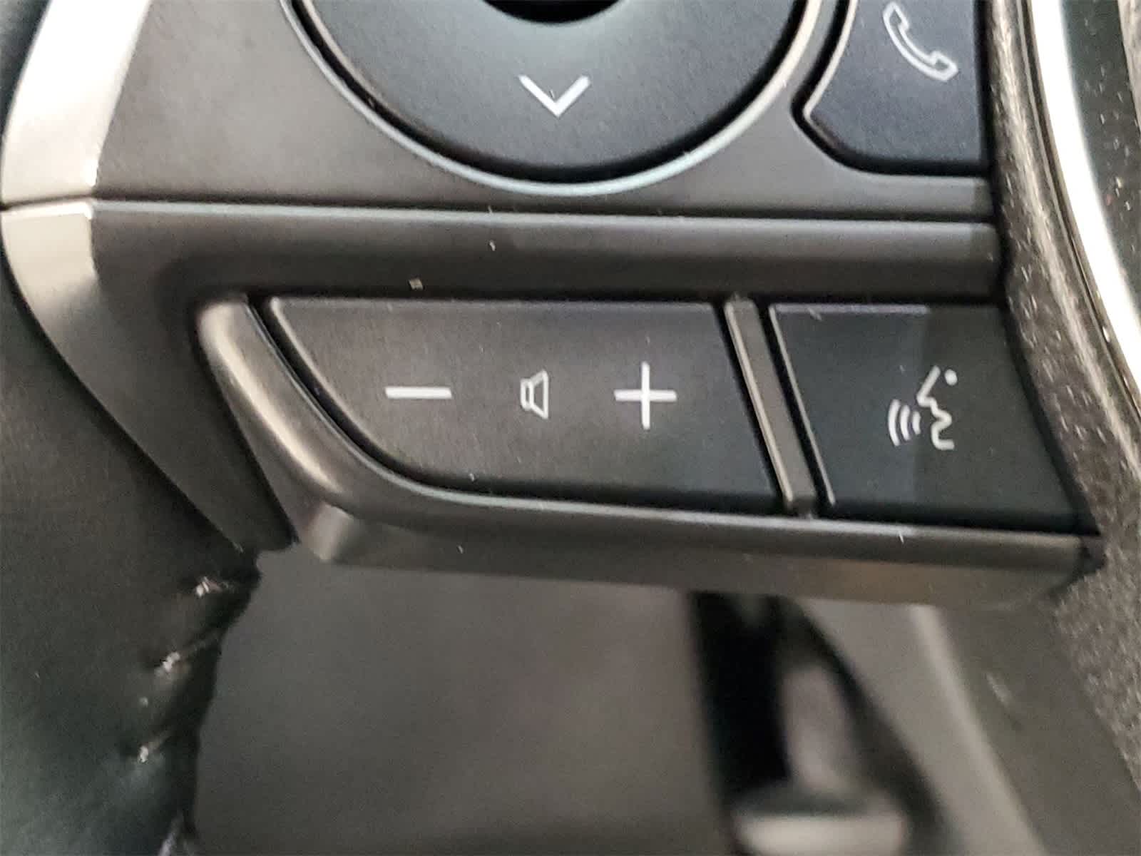 Thumbnail: 2024 Toyota Corolla Cross - 32