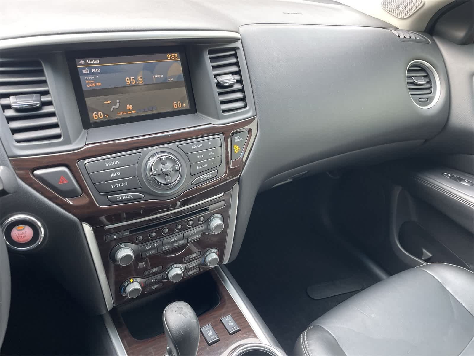 Thumbnail: 2014 Nissan Pathfinder - 30