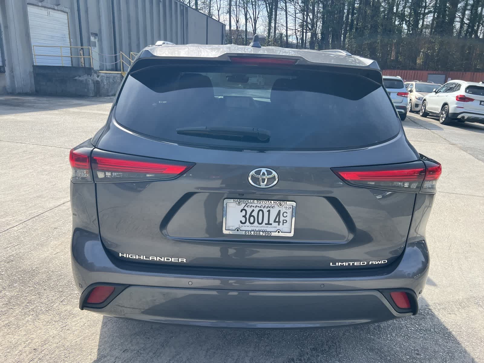 Thumbnail: 2022 Toyota Highlander - 9