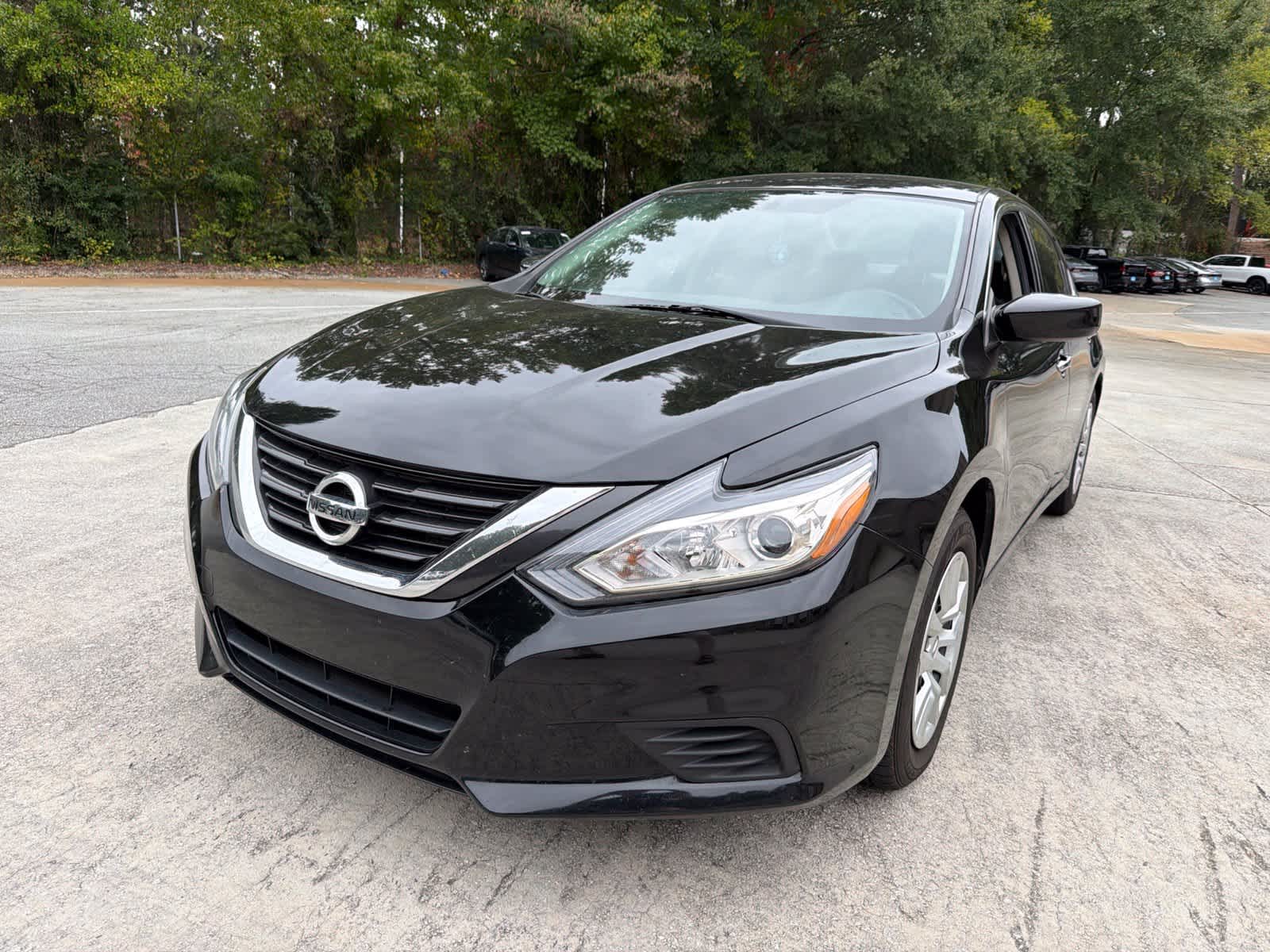 Used 2017 Nissan Altima S with VIN 1N4AL3AP2HC149566 for sale in Chamblee, GA