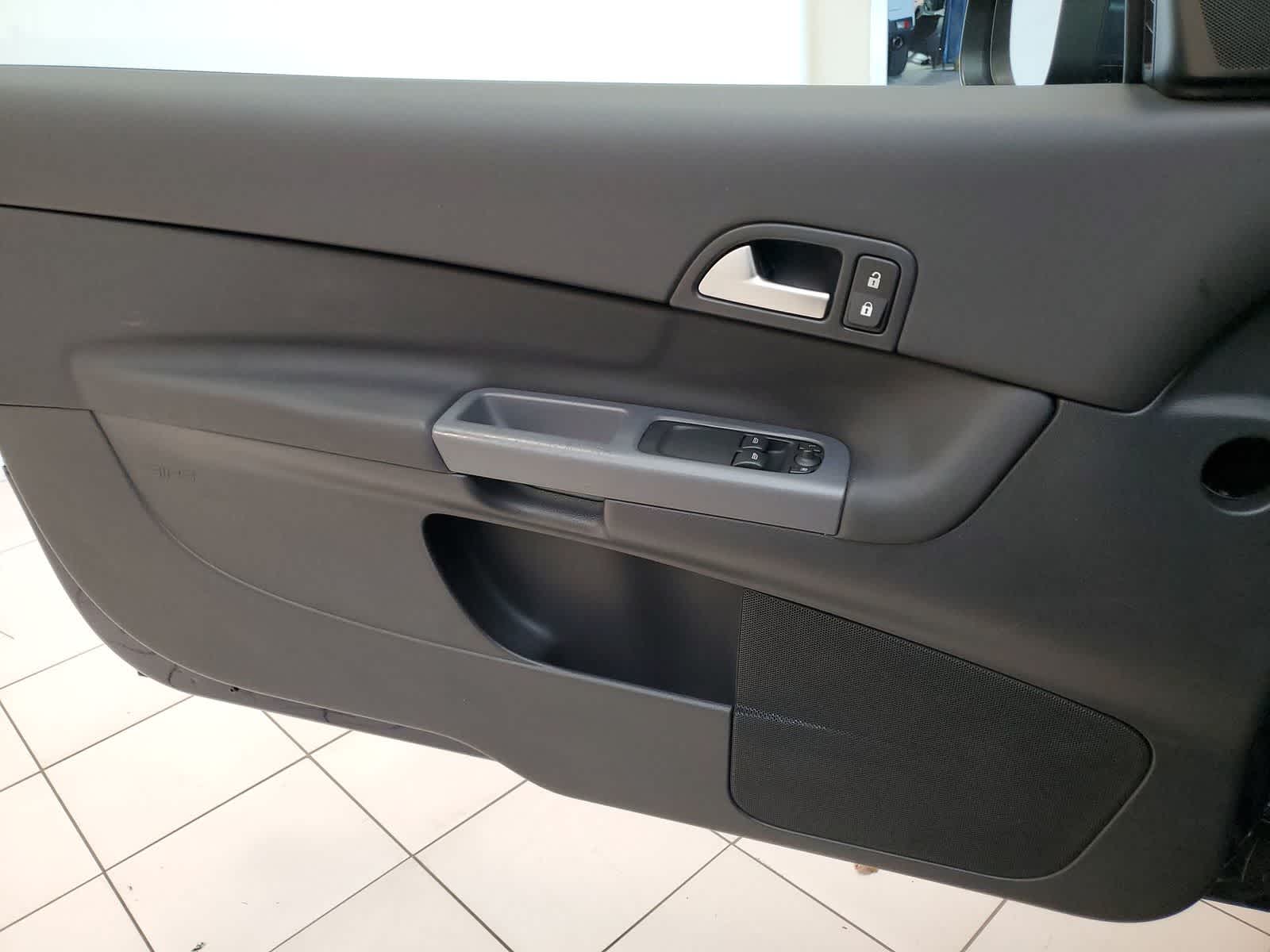 Thumbnail: 2012 Volvo C30 - 12