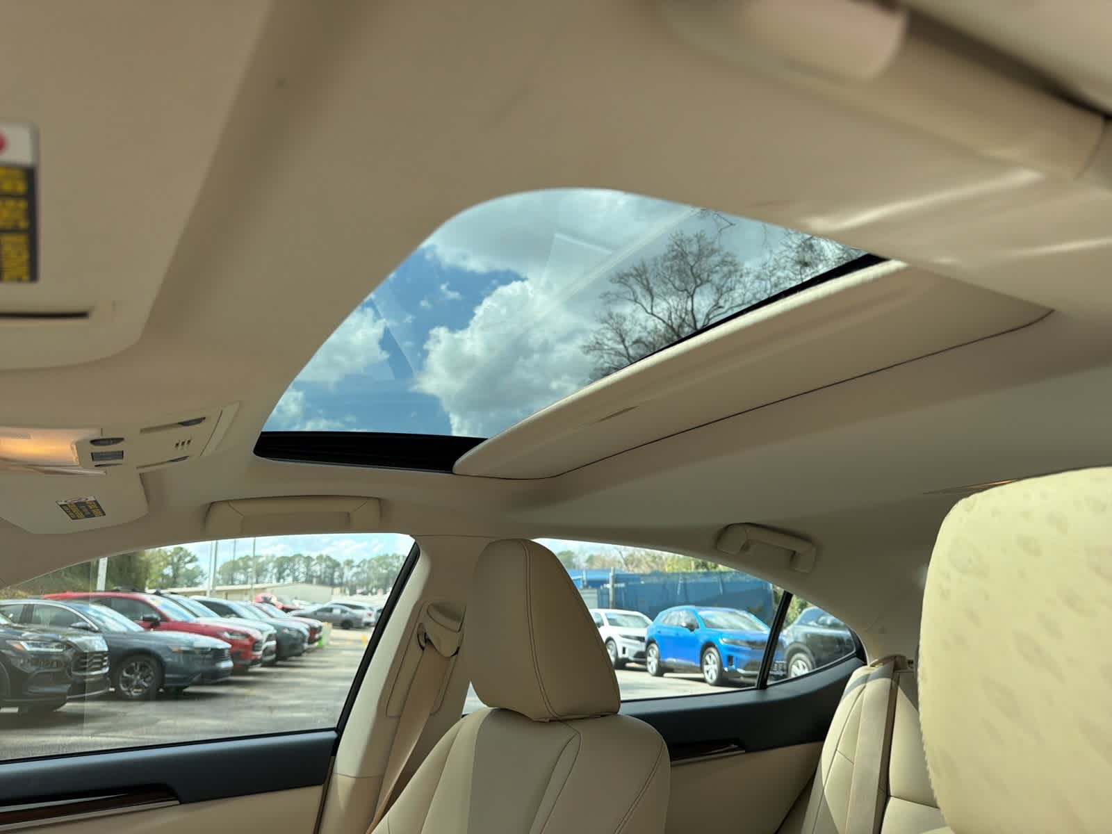 Thumbnail: 2013 Lexus ES - 19