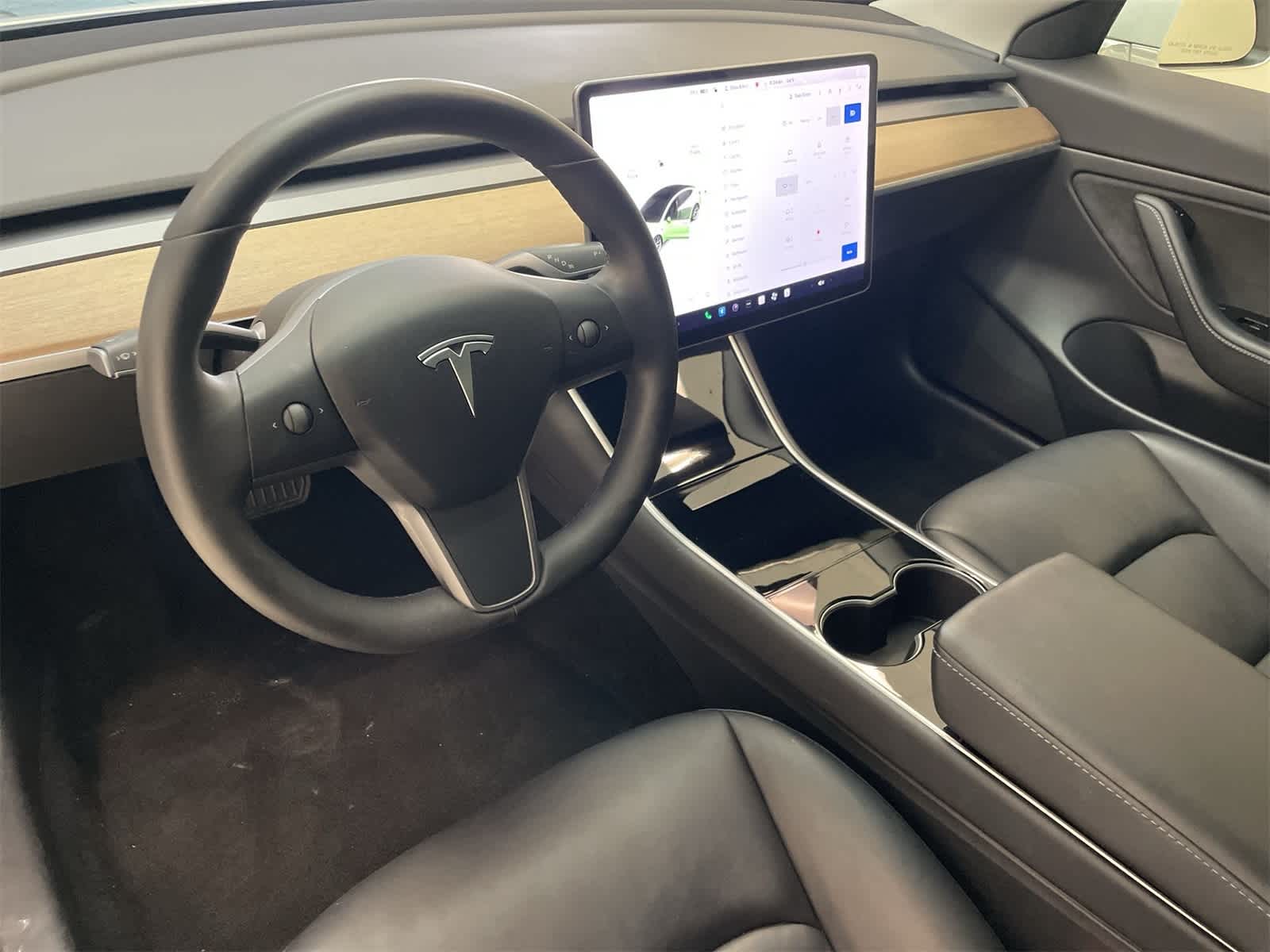 Thumbnail: 2020 Tesla Model 3 - 17