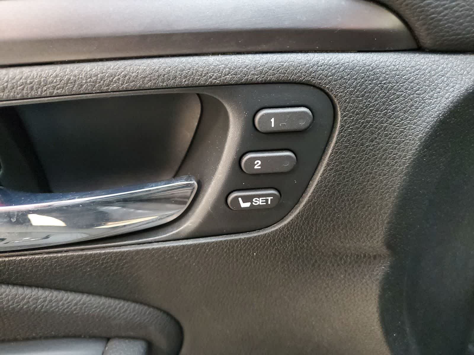 Thumbnail: 2022 Honda Pilot - 18