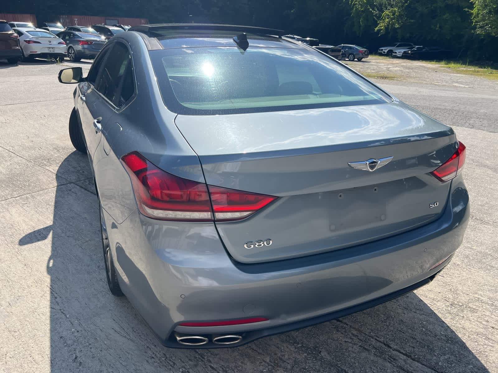 Thumbnail: 2017 Genesis G80 - 8