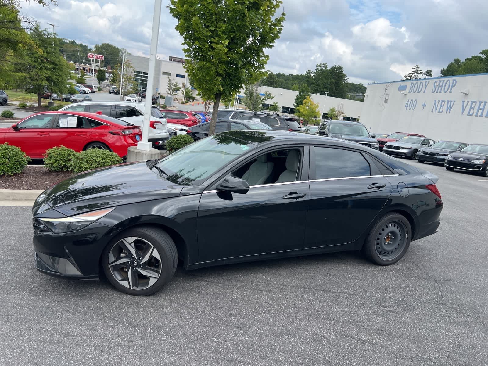 Thumbnail: 2023 Hyundai Elantra - 6
