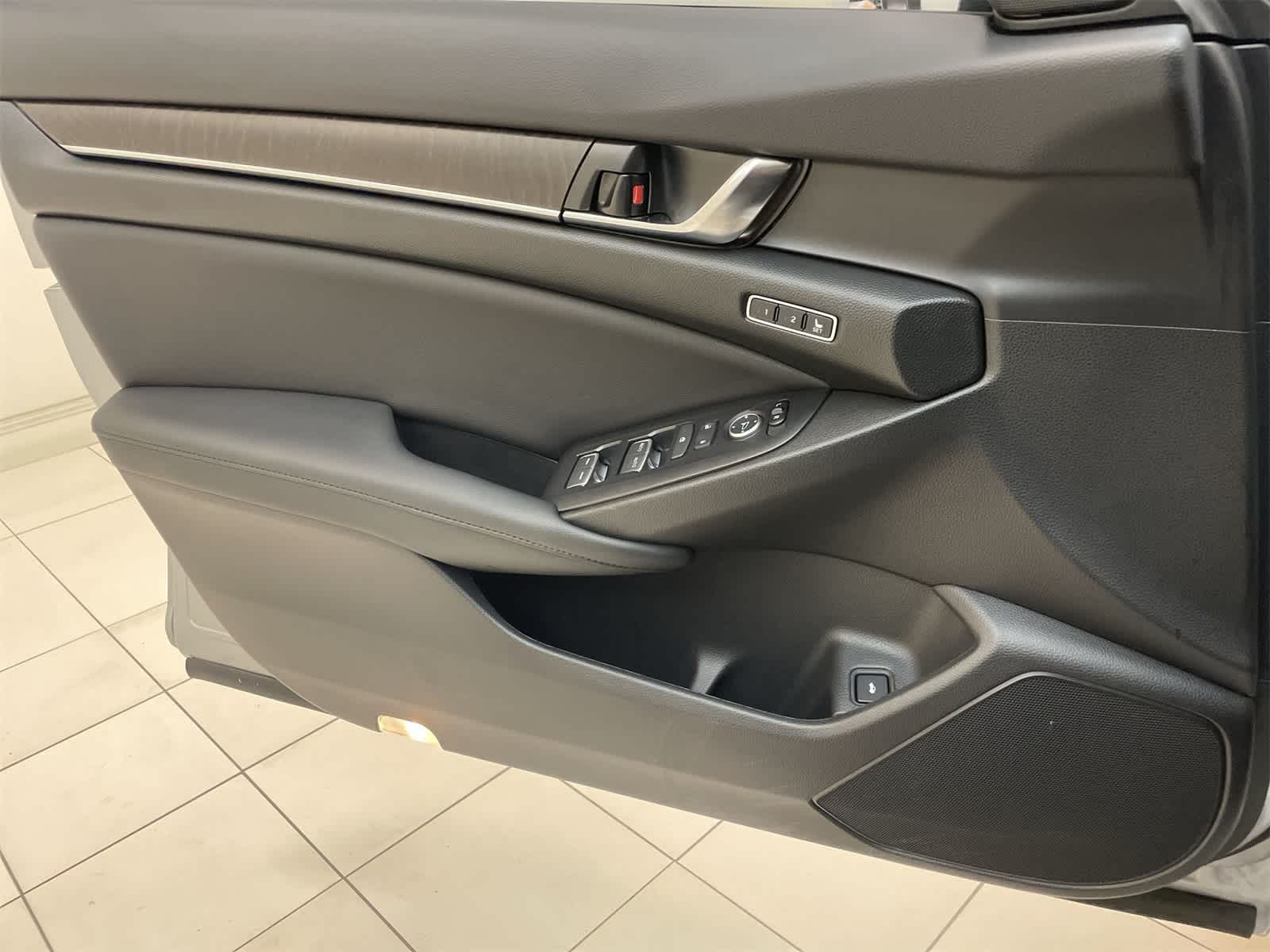 Thumbnail: 2021 Honda Accord - 16