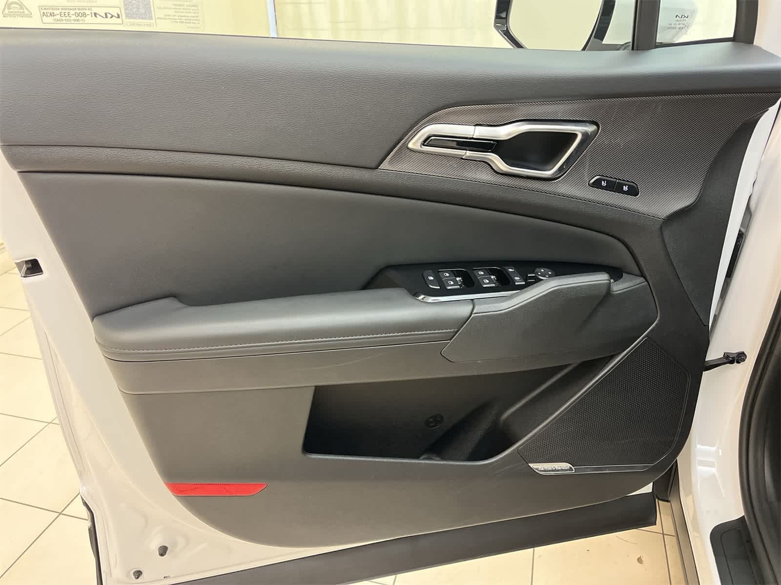 Thumbnail: 2023 Kia Sportage - 17