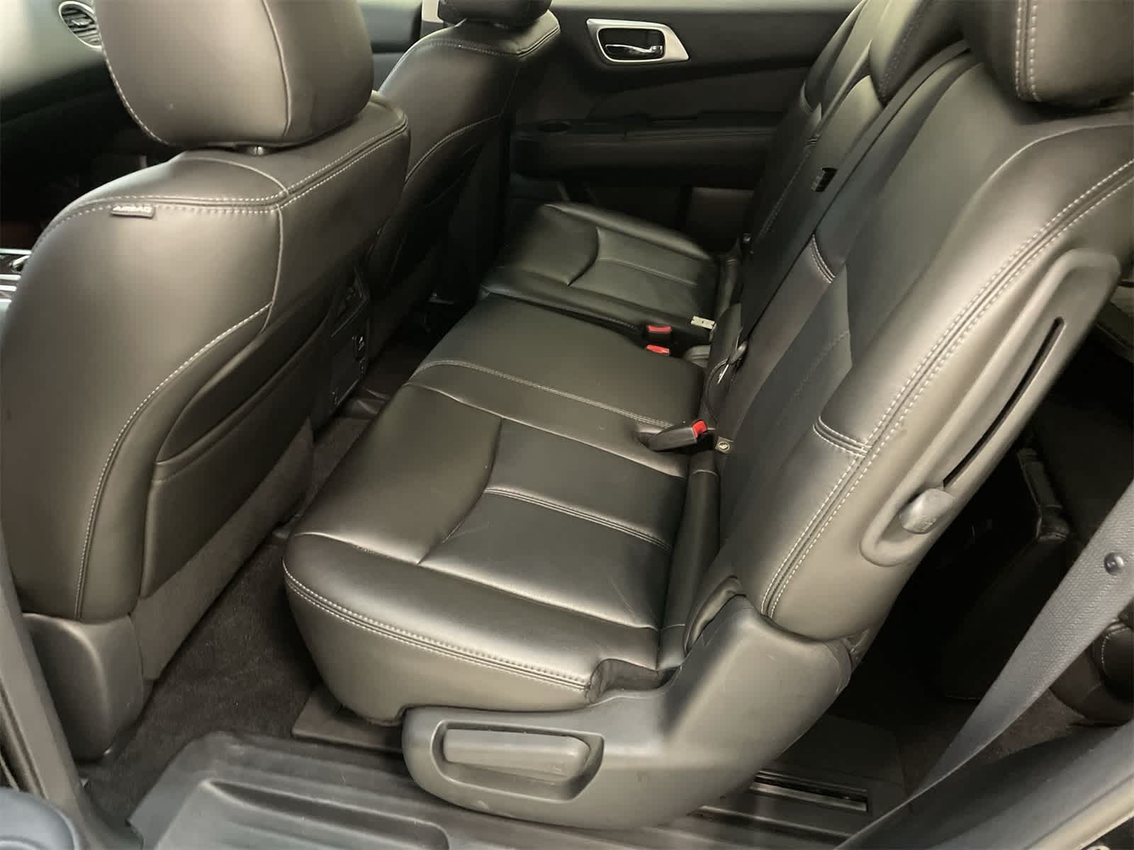 Thumbnail: 2014 Nissan Pathfinder - 20