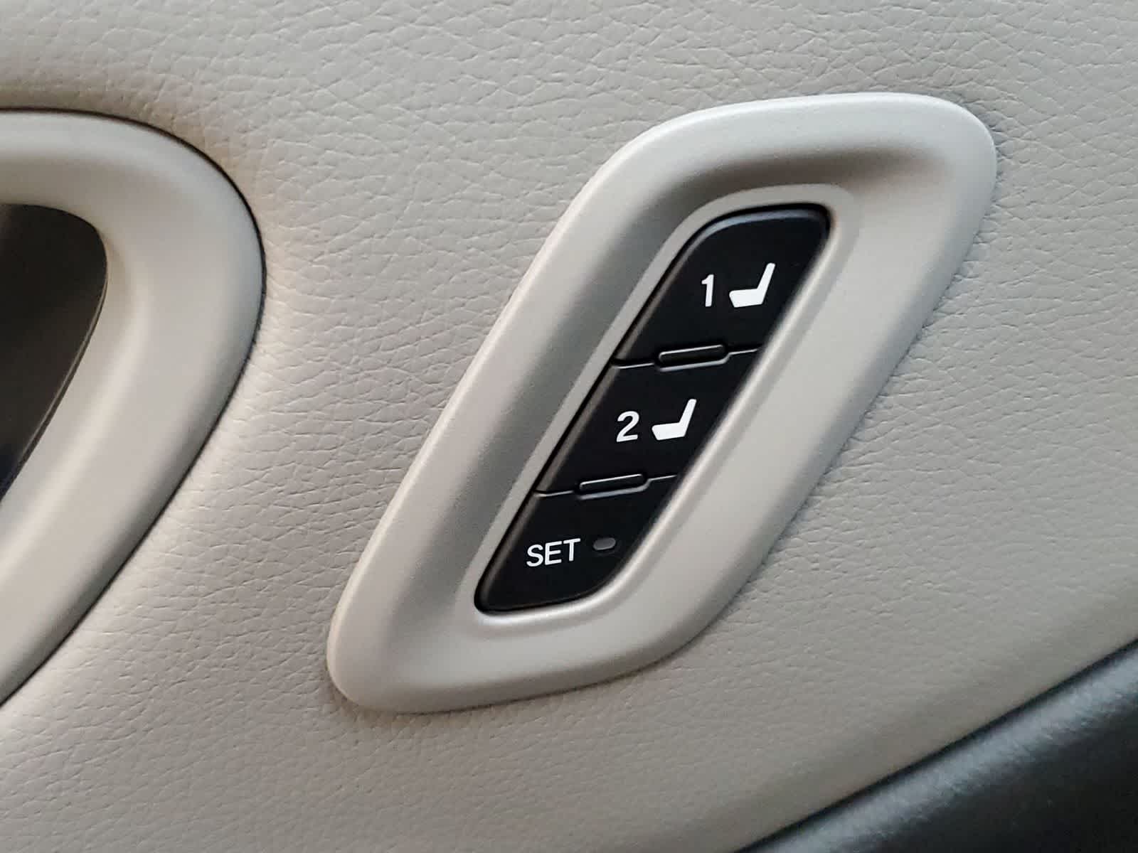 Thumbnail: 2025 Honda Pilot - 19