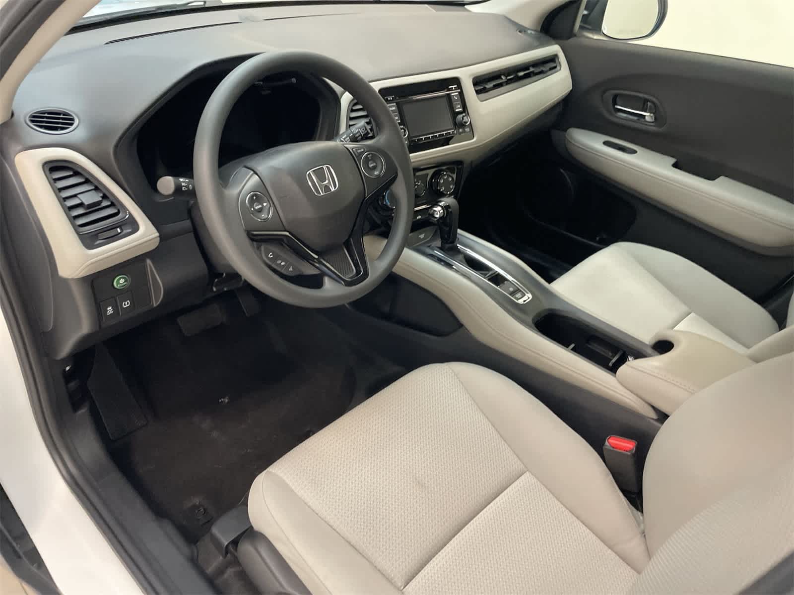 2022 Honda HR-V LX 2