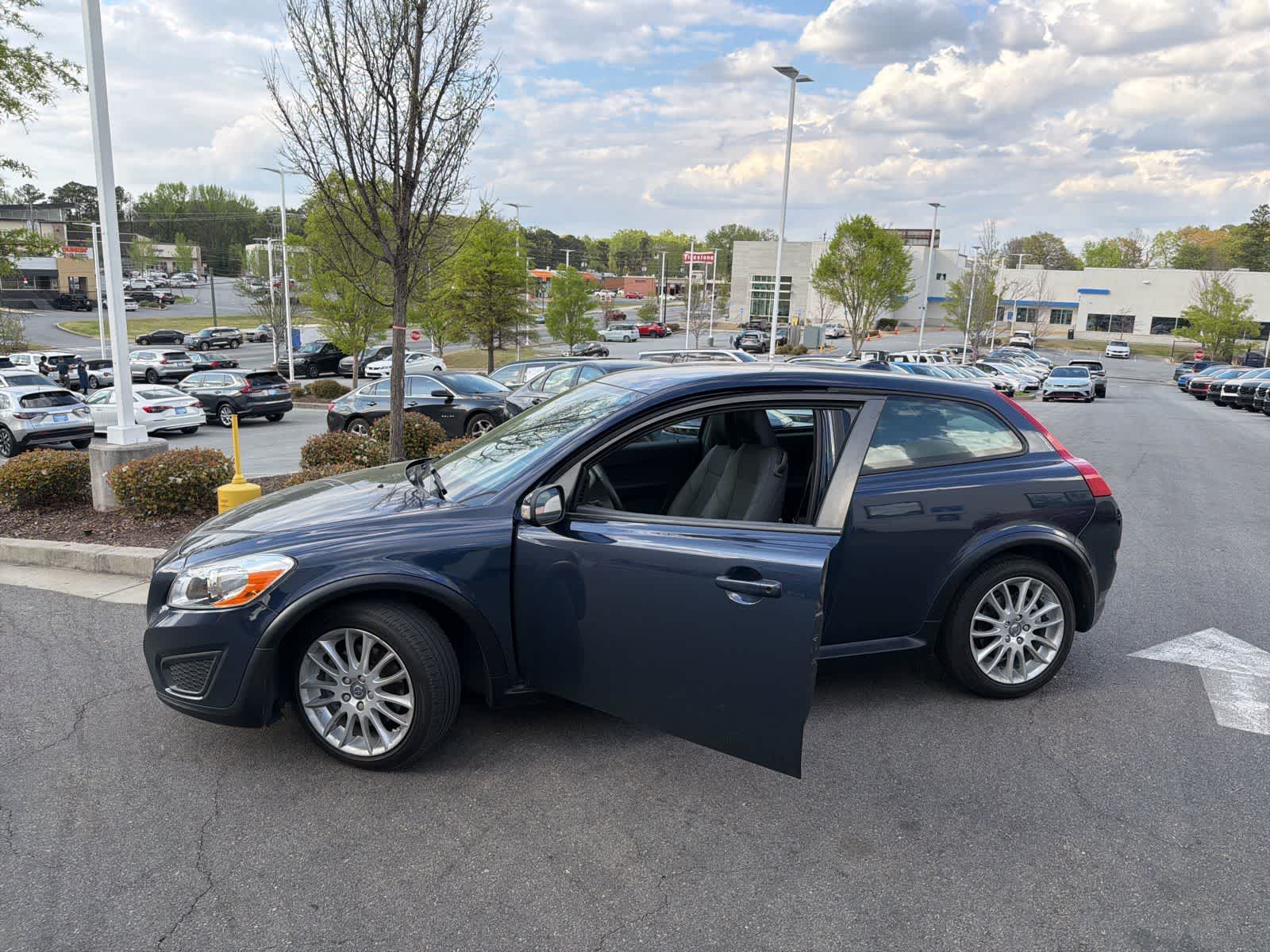 Thumbnail: 2012 Volvo C30 - 17