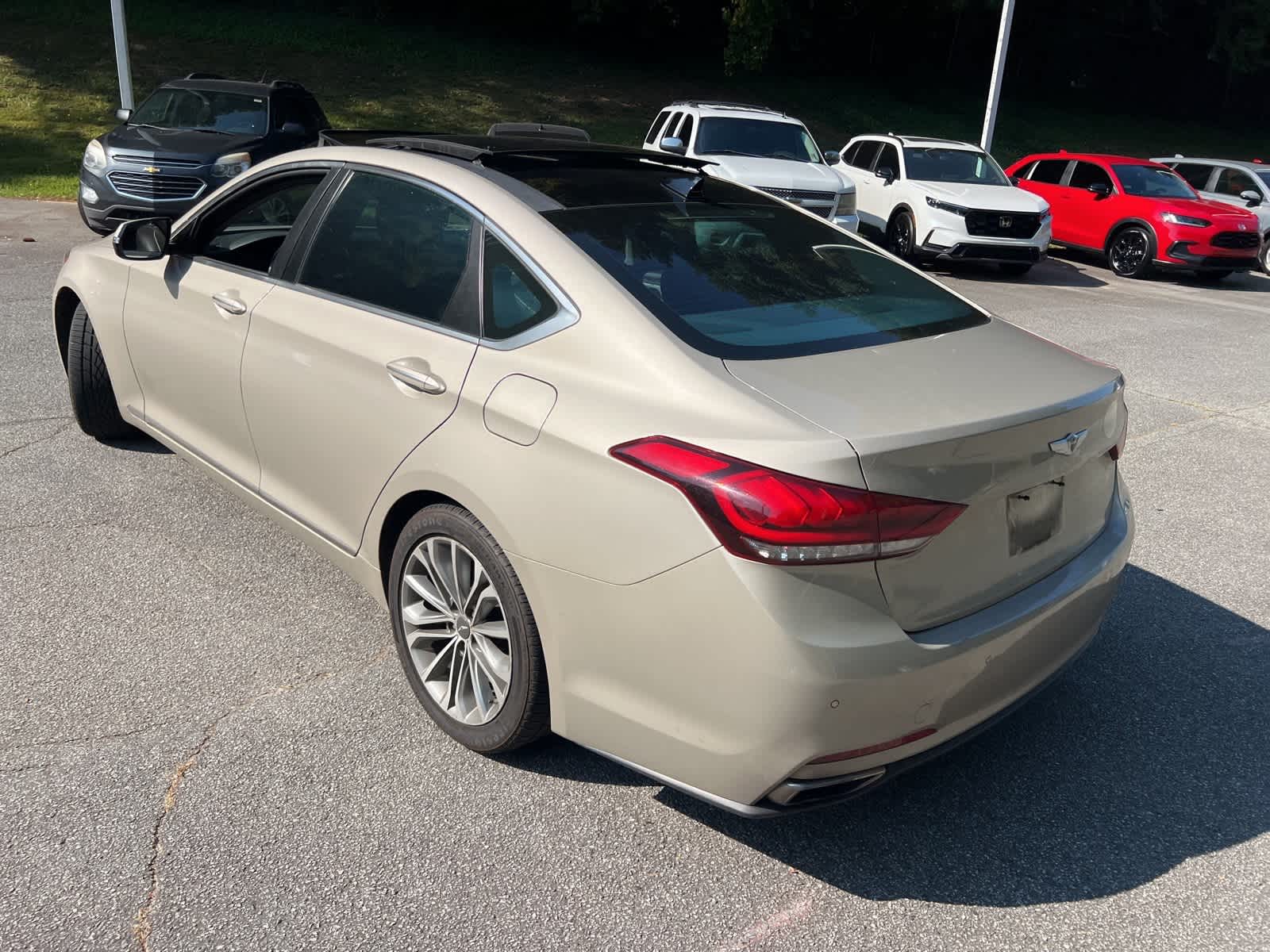 Thumbnail: 2015 Hyundai Genesis - 8