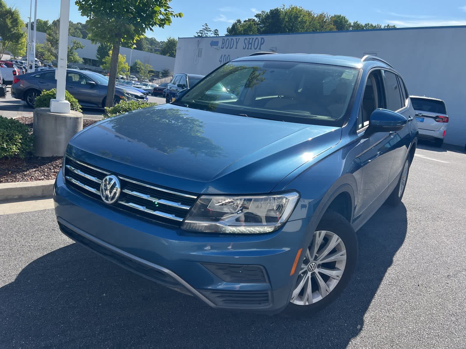 Thumbnail: 2020 Volkswagen Tiguan - 1