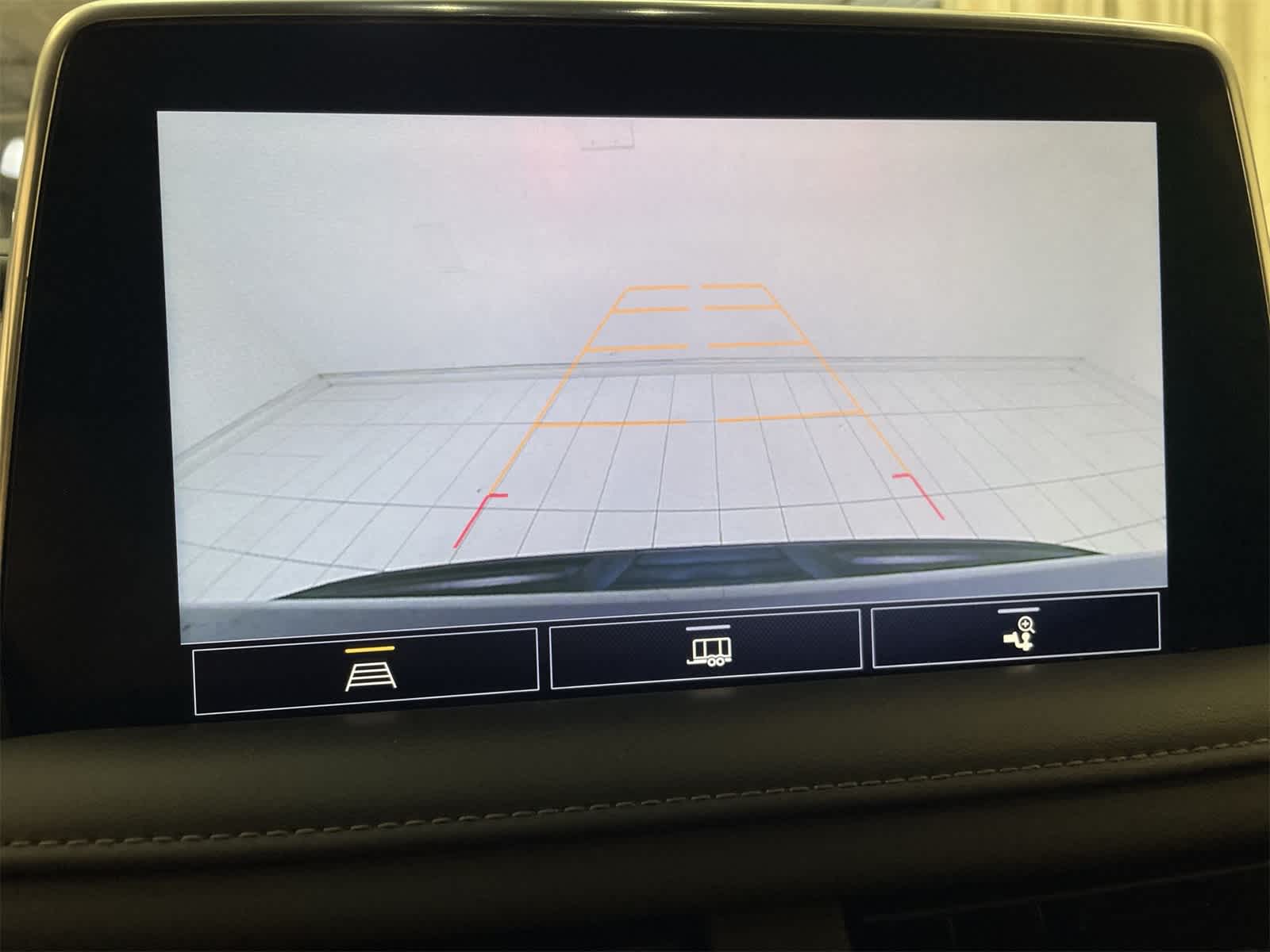 Thumbnail: 2021 Chevrolet Tahoe - 3