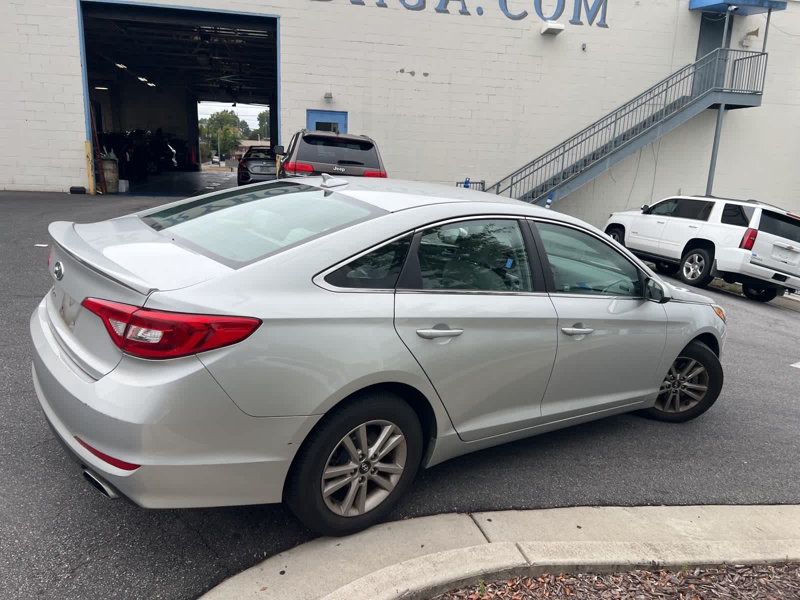 Thumbnail: 2015 Hyundai Sonata - 12
