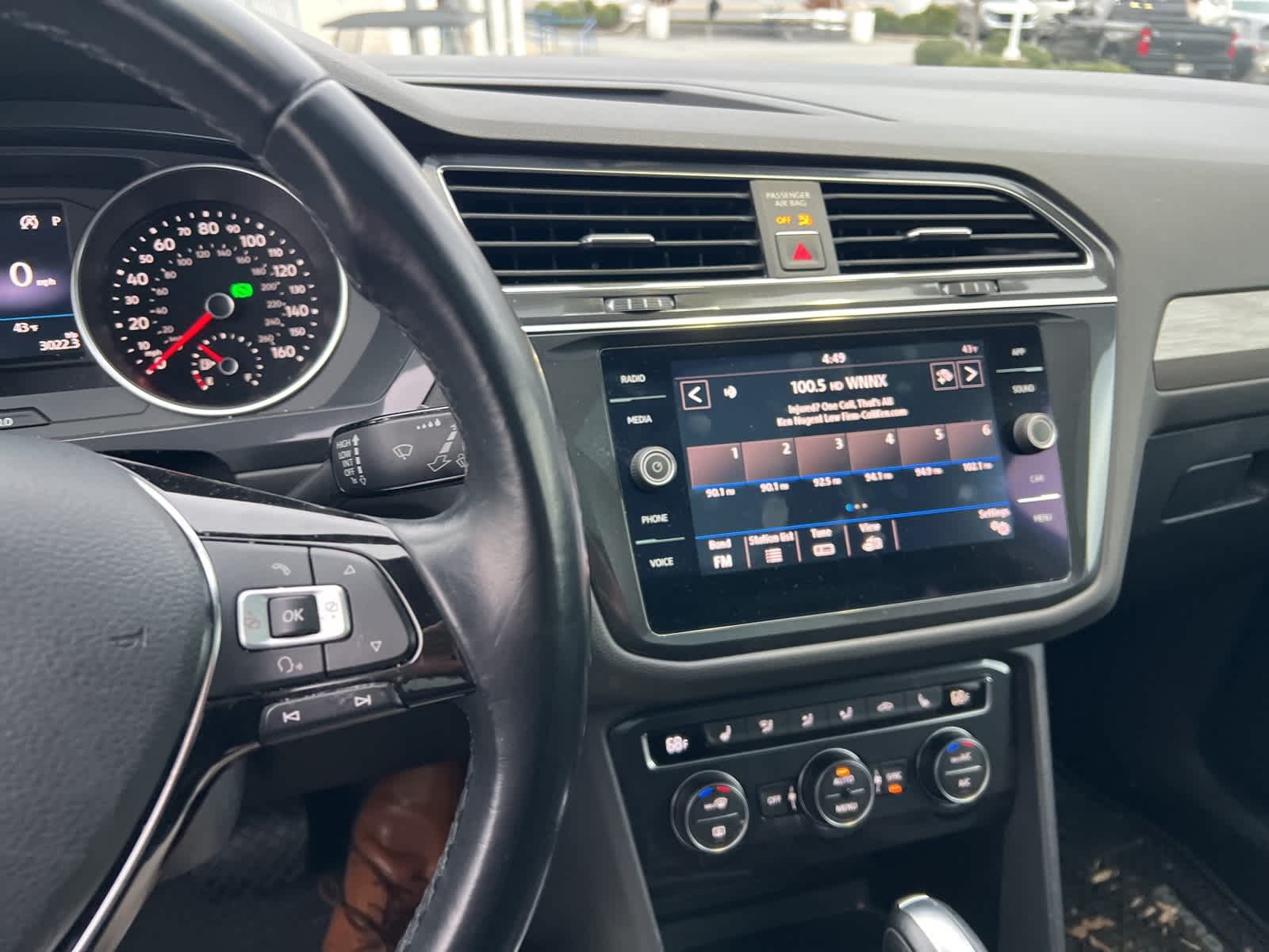 Thumbnail: 2018 Volkswagen Tiguan - 20