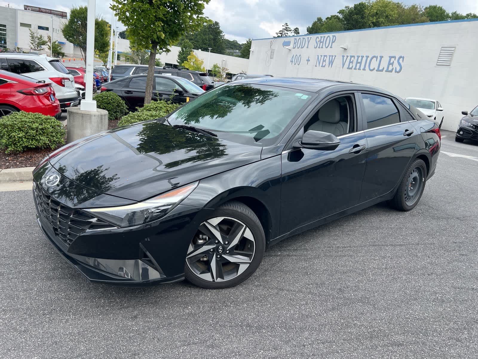 Thumbnail: 2023 Hyundai Elantra - 5