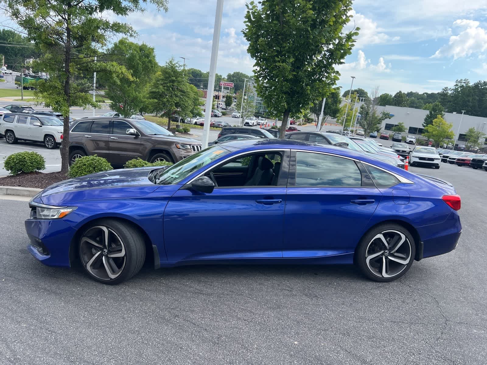 Thumbnail: 2022 Honda Accord - 6