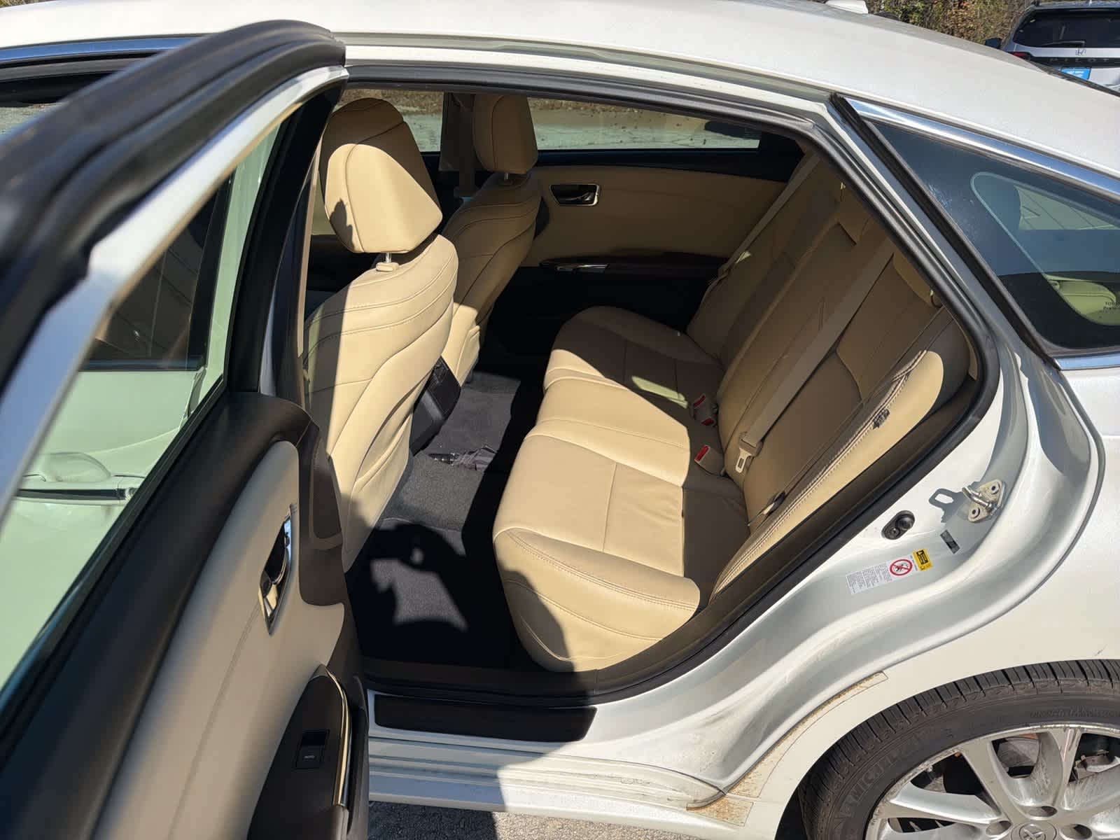 Thumbnail: 2013 Toyota Avalon - 15