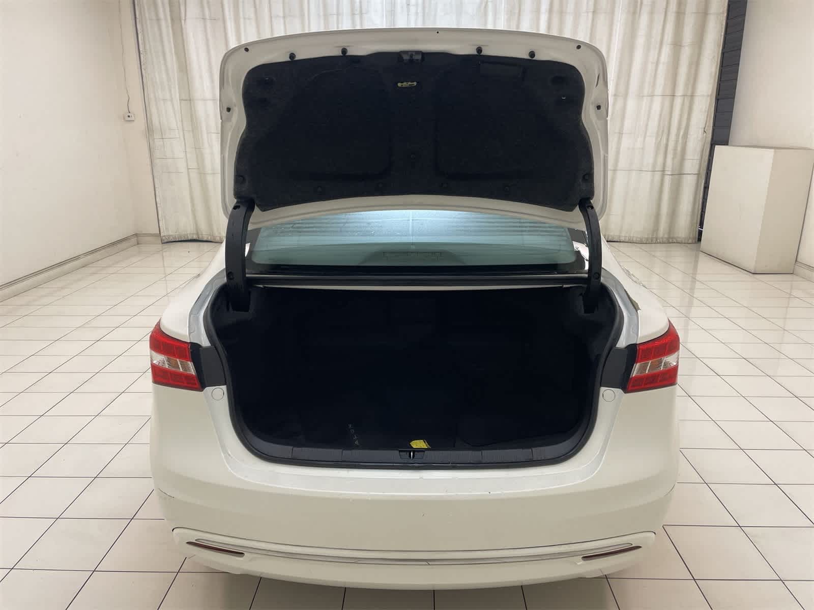 Thumbnail: 2014 Toyota Avalon - 23