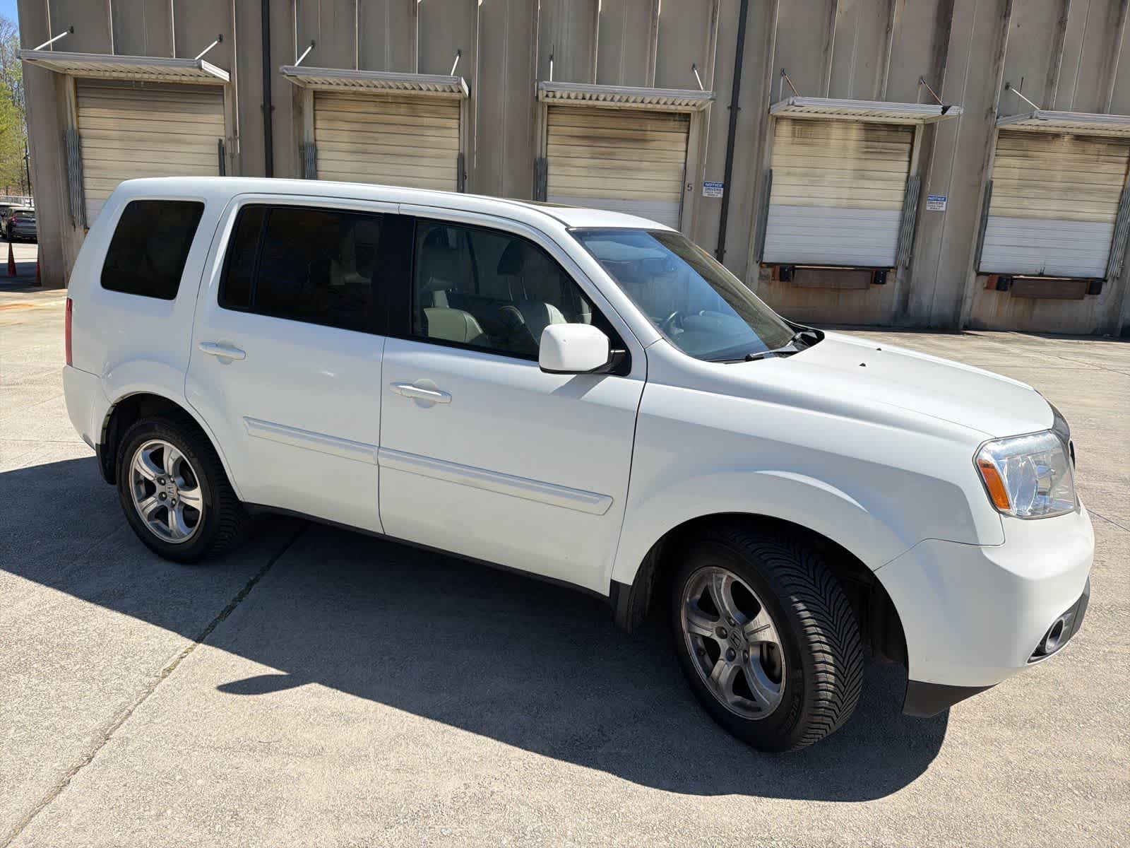 Thumbnail: 2015 Honda Pilot - 12