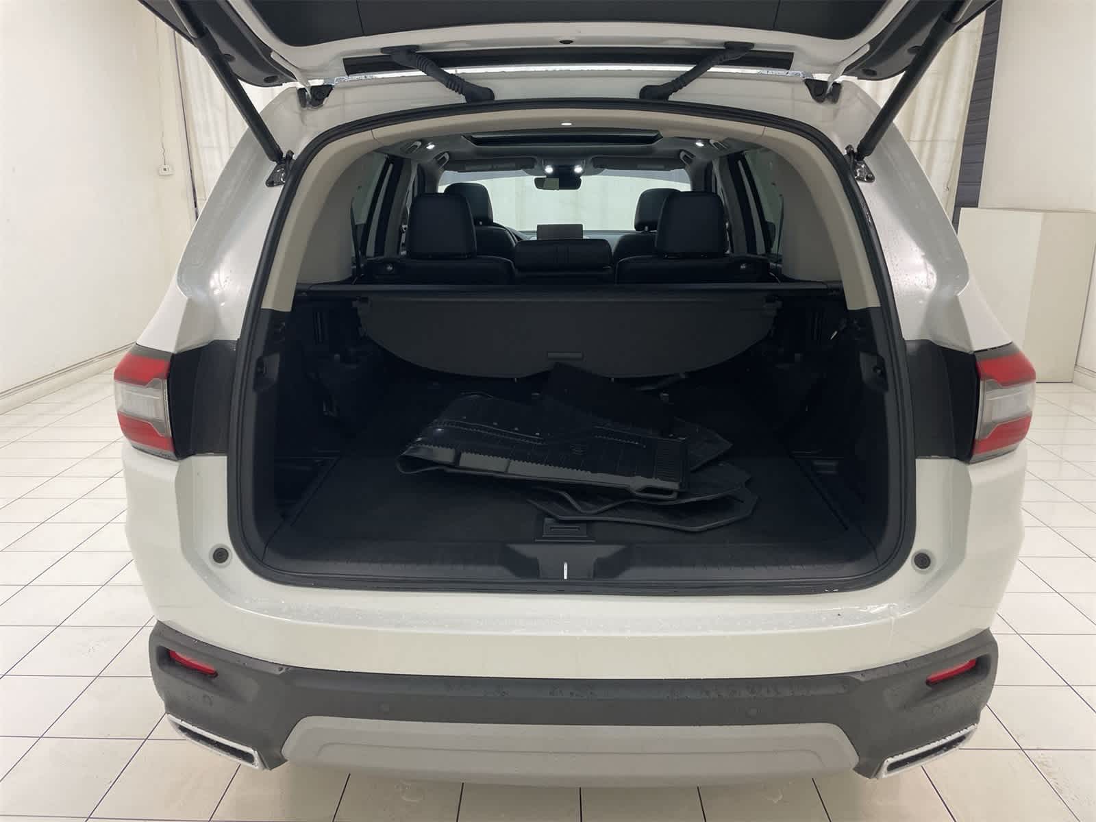 Thumbnail: 2024 Honda Pilot - 24