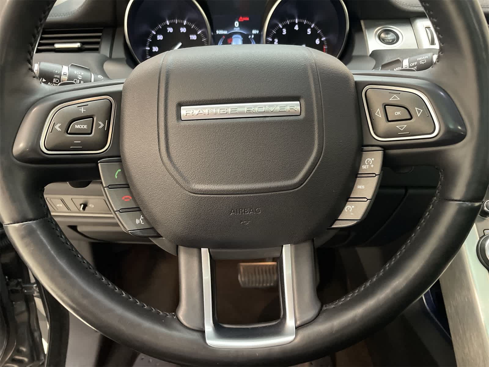 Thumbnail: 2017 Land Rover Range Rover Evoque - 12