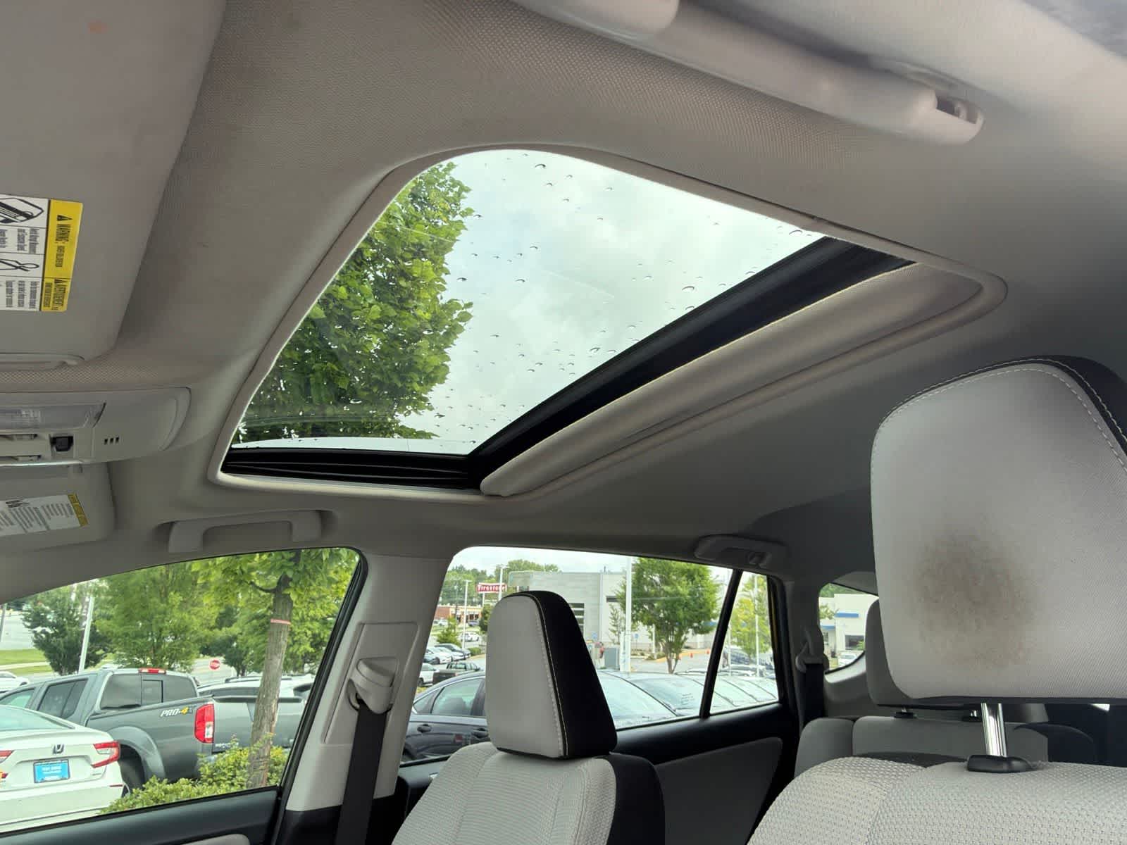 Thumbnail: 2018 Toyota RAV4 - 22